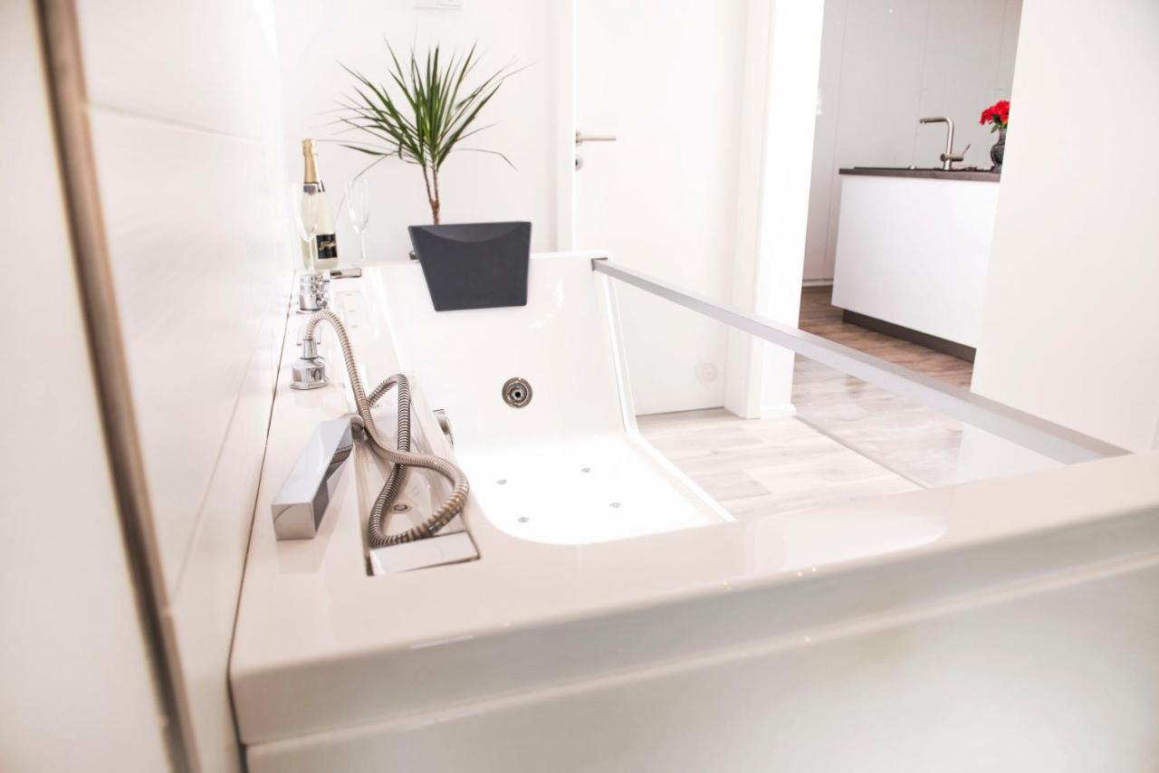 Luxus Suite Im Herzen Von Kempten***** +Parkplatz Екстериор снимка
