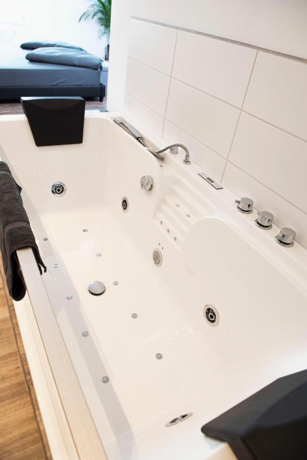 Luxus Suite Im Herzen Von Kempten***** +Parkplatz Екстериор снимка